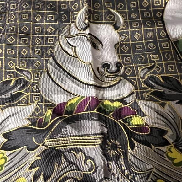 Rare Vintage Worth Silk Don Quichotte Scarf - Picture 9 of 12